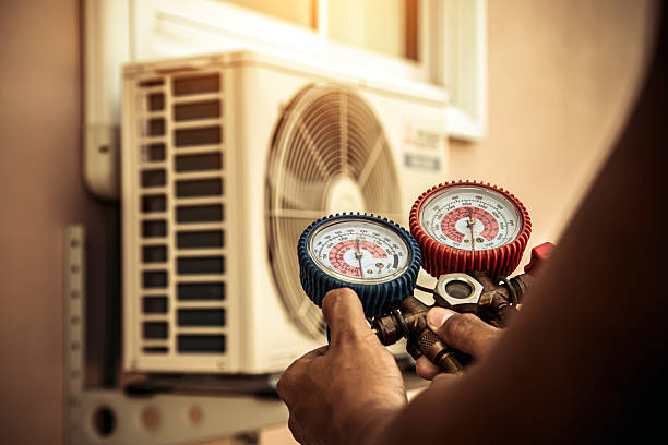 Professional Heat Pump Repair technician working in Keymar, MD
